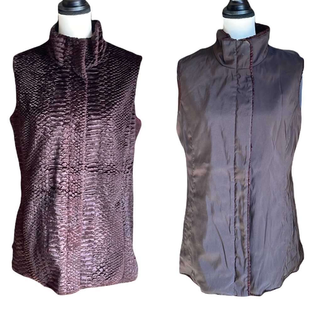 Mycra Pac Tour Reversible Faux Fur Vest Extinction Rebellion Logo 1 S/M Long